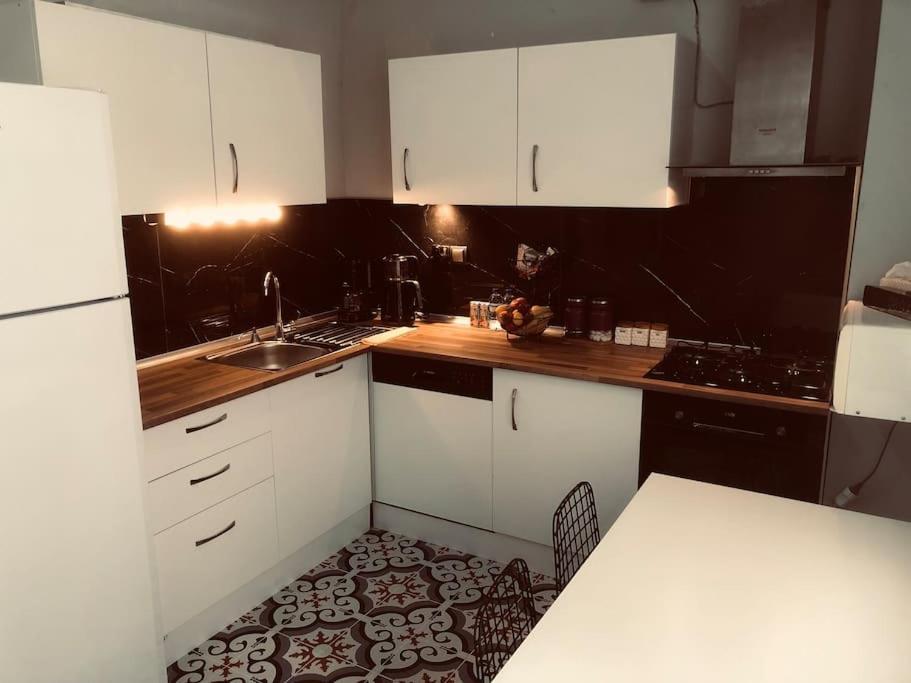 شقة أنطاليا  في Helios House المظهر الخارجي الصورة